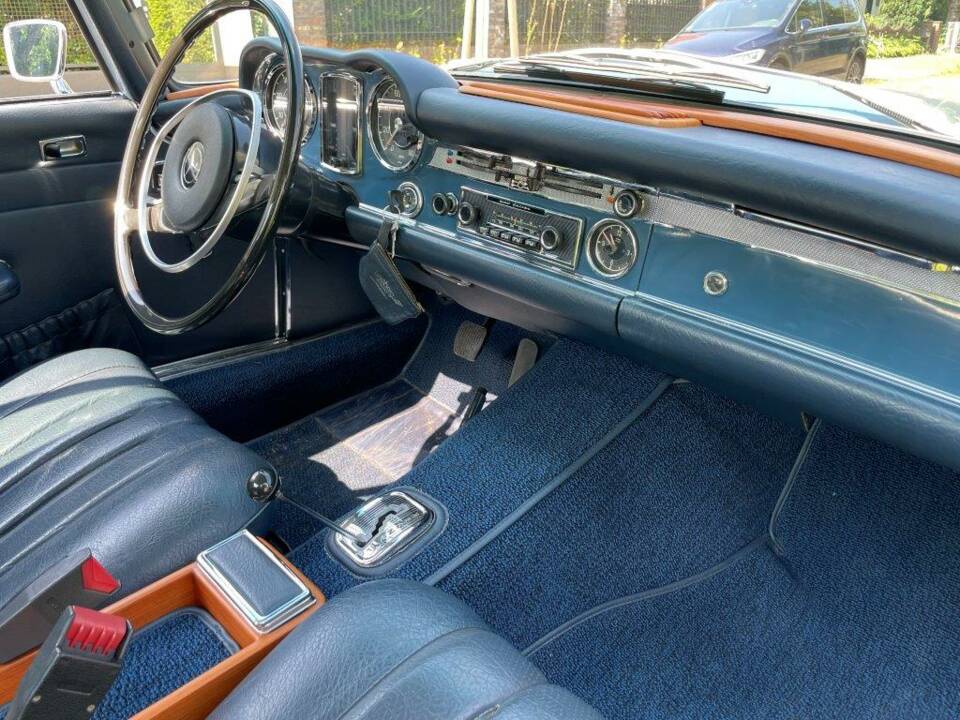 Image 69/83 of Mercedes-Benz 280 SL (1970)