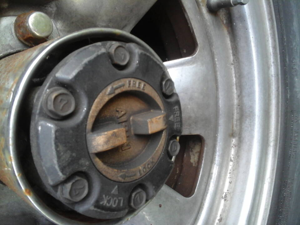Bild 16/17 von Toyota Land Cruiser FJ 62 (1989)