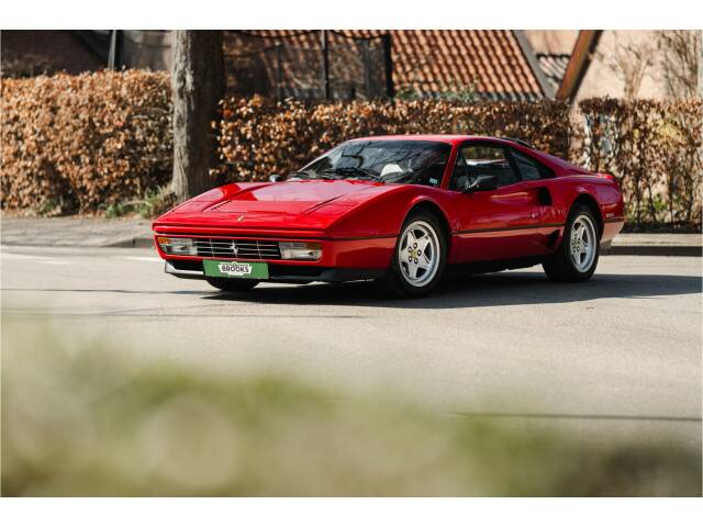Image 2/39 of Ferrari 208 GTB Turbo (1987)