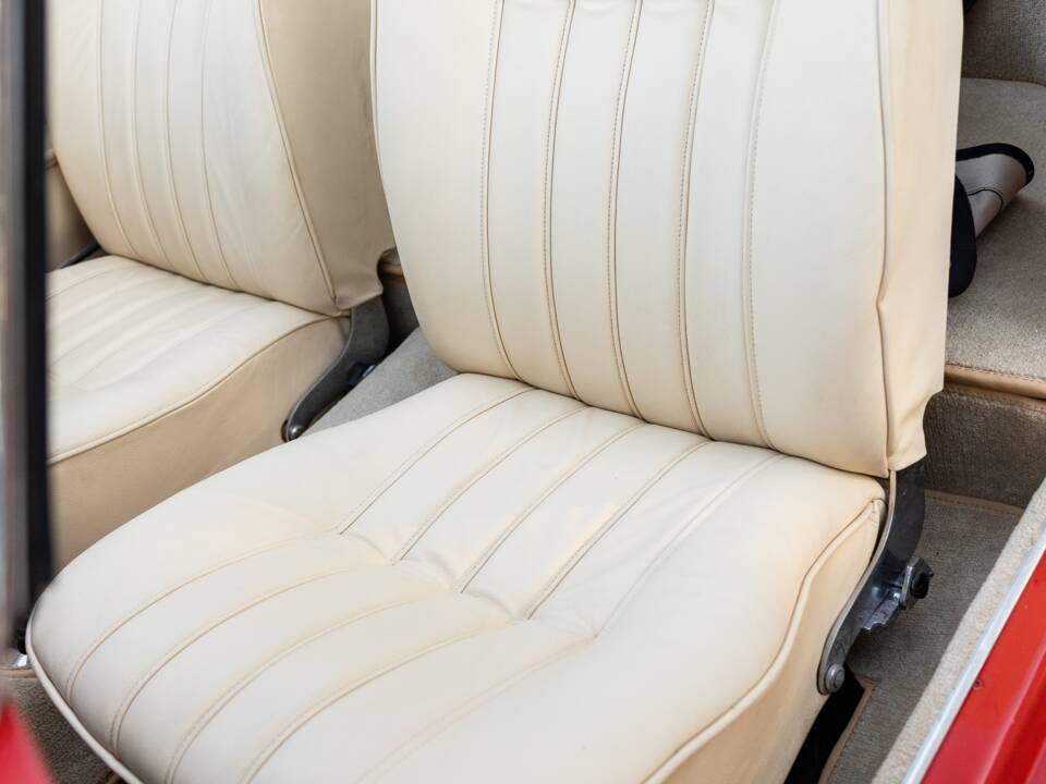 Image 33/43 of Mercedes-Benz 190 SL (1959)