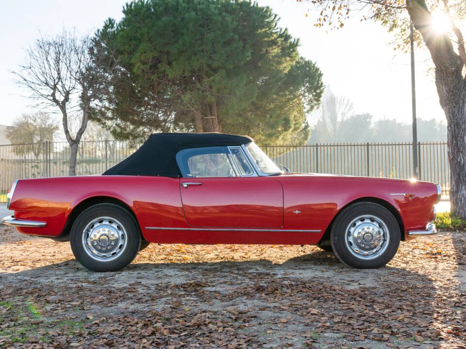 Immagine 17/94 di Alfa Romeo 2600 Spider (1964)