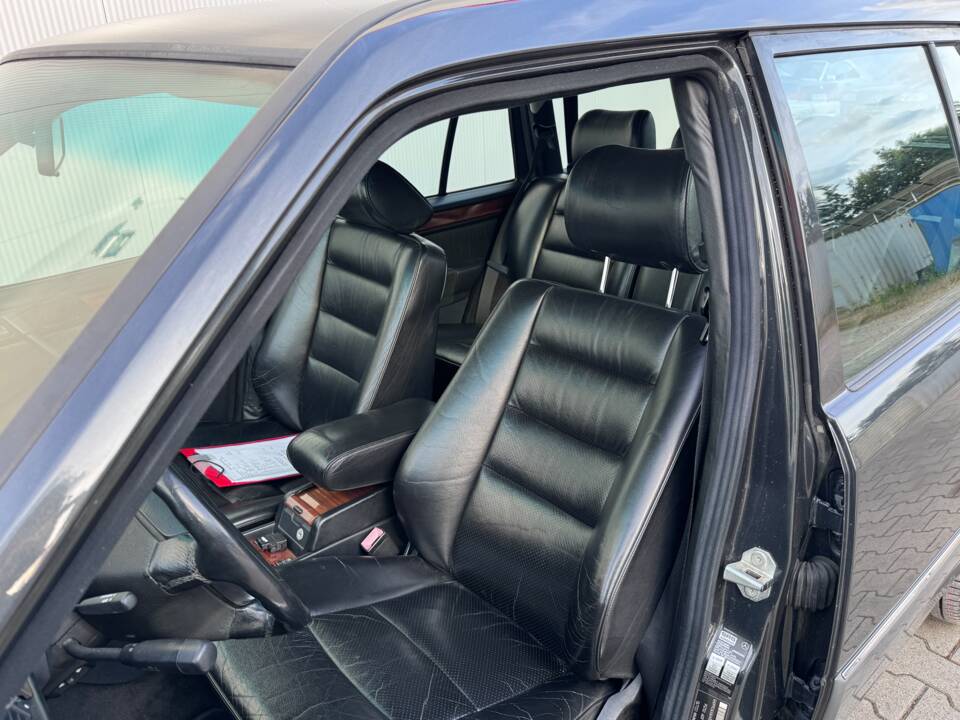 Bild 9/54 von Mercedes-Benz 300 TD Turbo (1993)