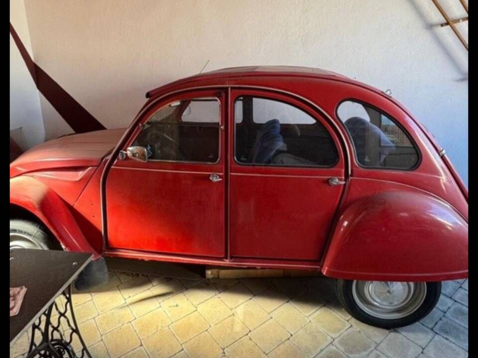 Image 2/11 de Citroën 2 CV 6 (1984)