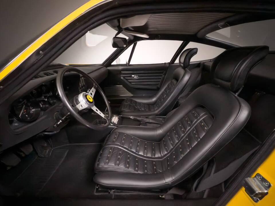Bild 22/33 von Ferrari 365 GTB&#x2F;4 Daytona (1972)