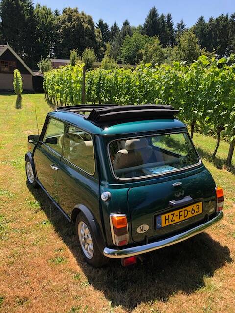 Bild 4/13 von Rover Mini 1.3i (1994)