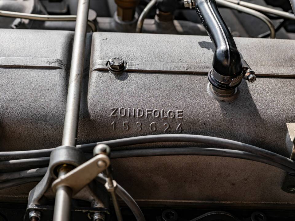 Image 58/86 of Mercedes-Benz 300 SE (1965)