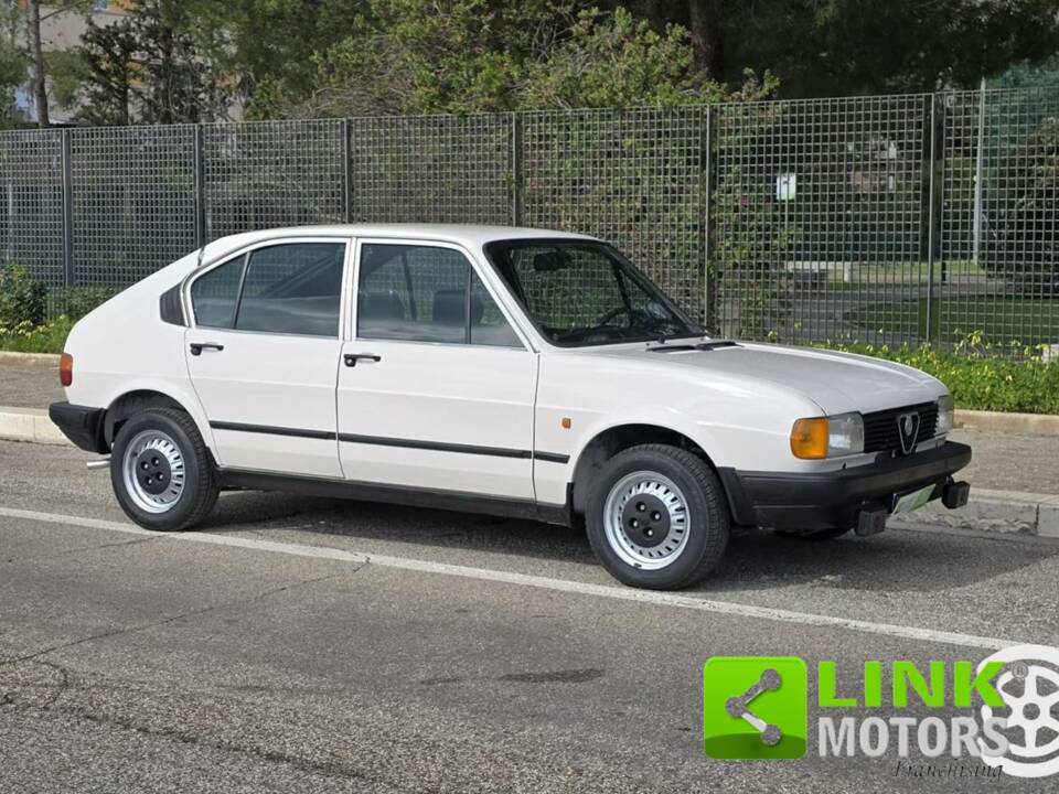 Image 7/10 of Alfa Romeo Alfasud 1.2 ti (1983)