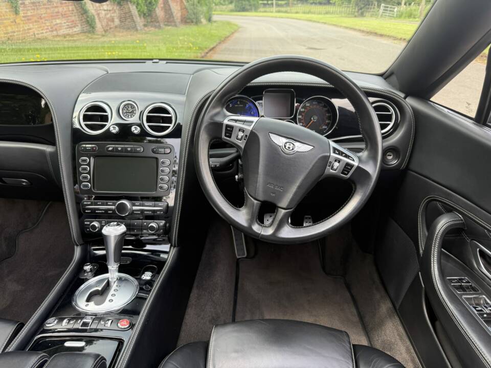 Image 13/13 of Bentley Continental GTC Speed (2011)