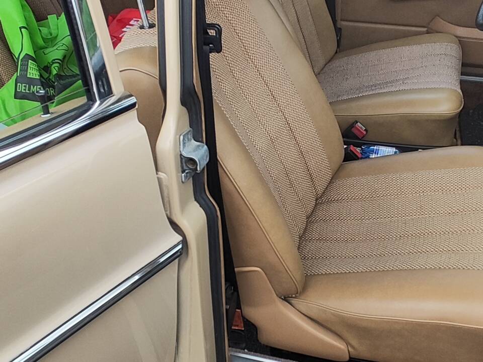Bild 42/59 von Mercedes-Benz 230&#x2F;4 (1974)