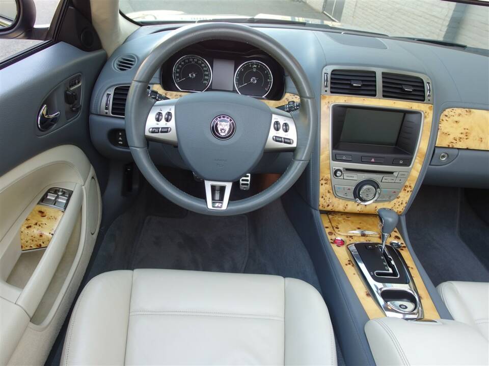 Bild 35/100 von Jaguar XKR (2008)
