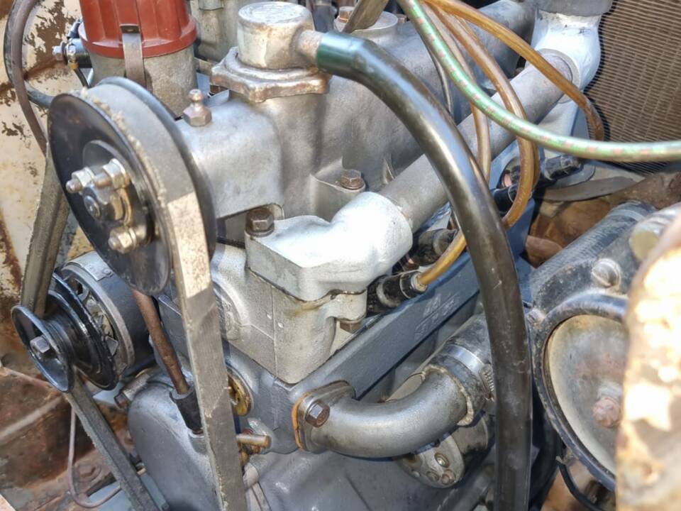 Image 15/35 of FIAT 500 C Giardiniera (1950)