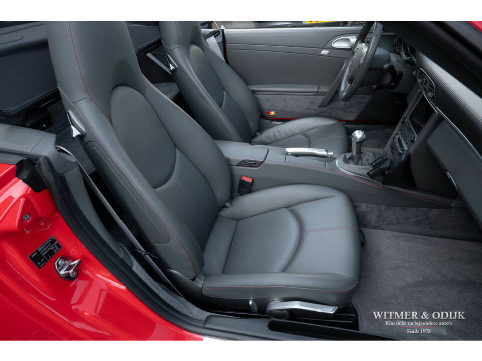 Image 5/30 of Porsche 911 Carrera S (2008)