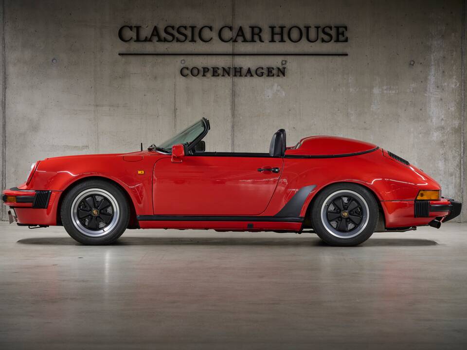 Immagine 28/96 di Porsche 911 Speedster 3.2 (1989)
