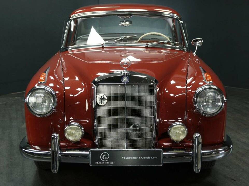Imagen 9/50 de Mercedes-Benz 220 S (1957)