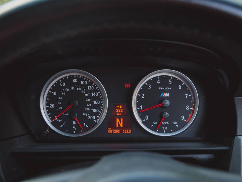 Immagine 25/35 di BMW M5 Touring (2007)