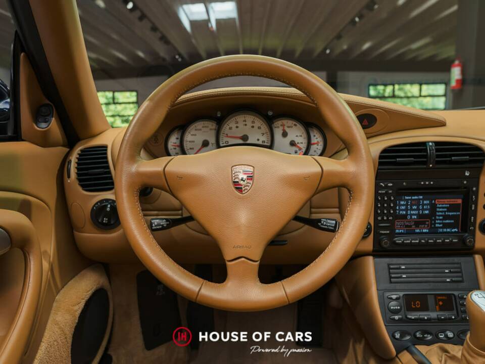 Imagen 16/24 de Porsche 911 Carrera (2003)