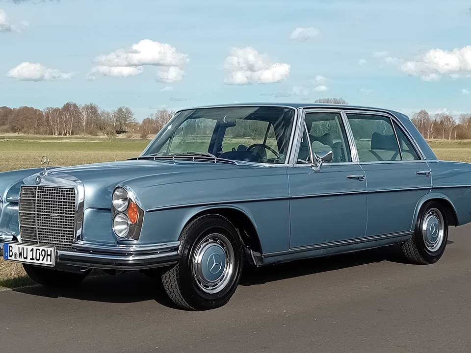 Image 1/49 of Mercedes-Benz 300 SEL (1968)