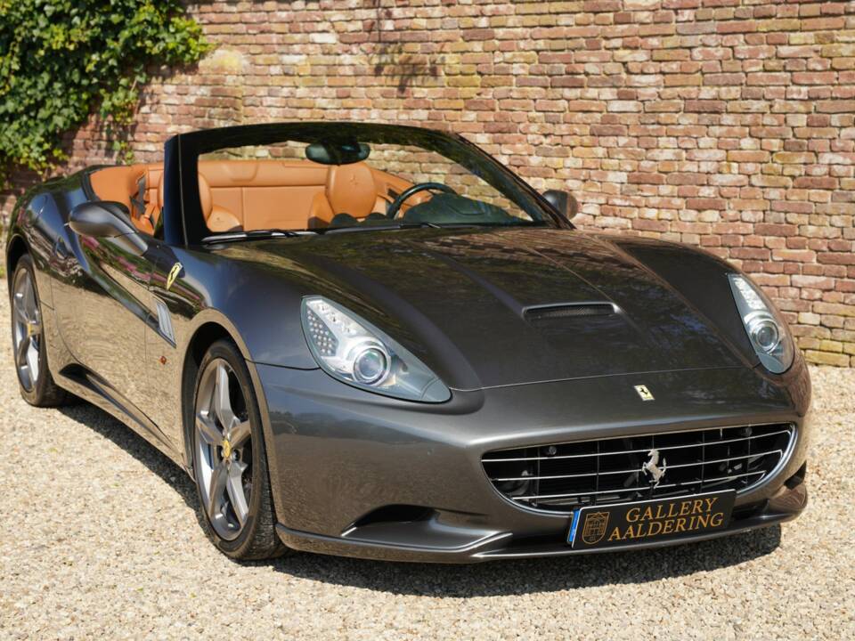 Bild 48/50 von Ferrari California (2010)