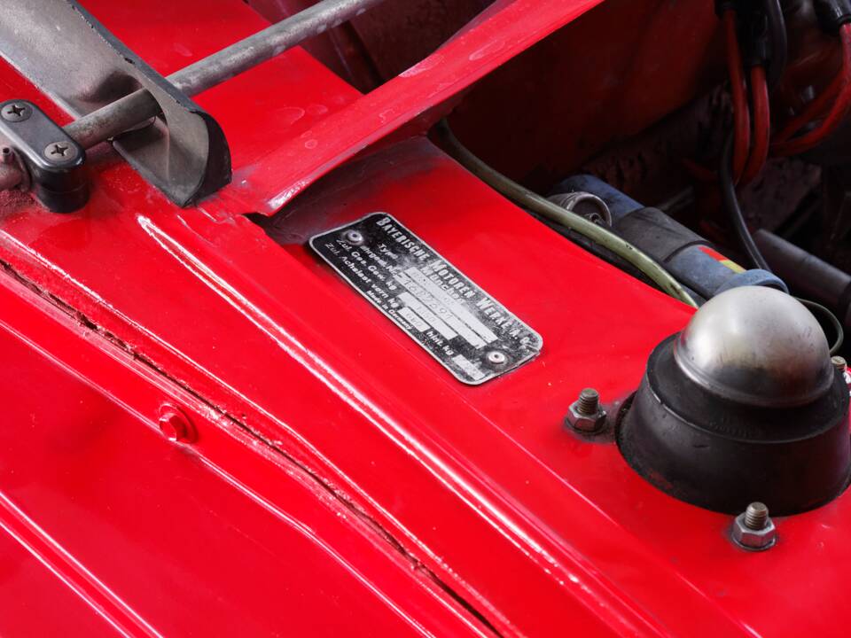 Bild 35/38 von BMW 2002 (1974)