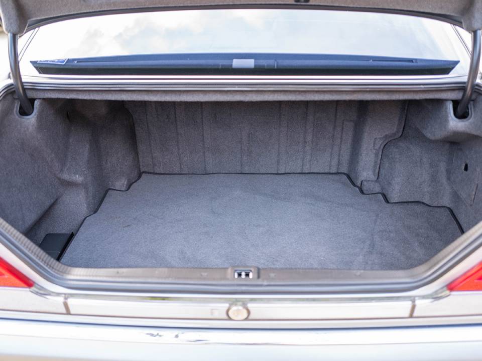 Bild 40/45 von Mercedes-Benz S 500 (1995)