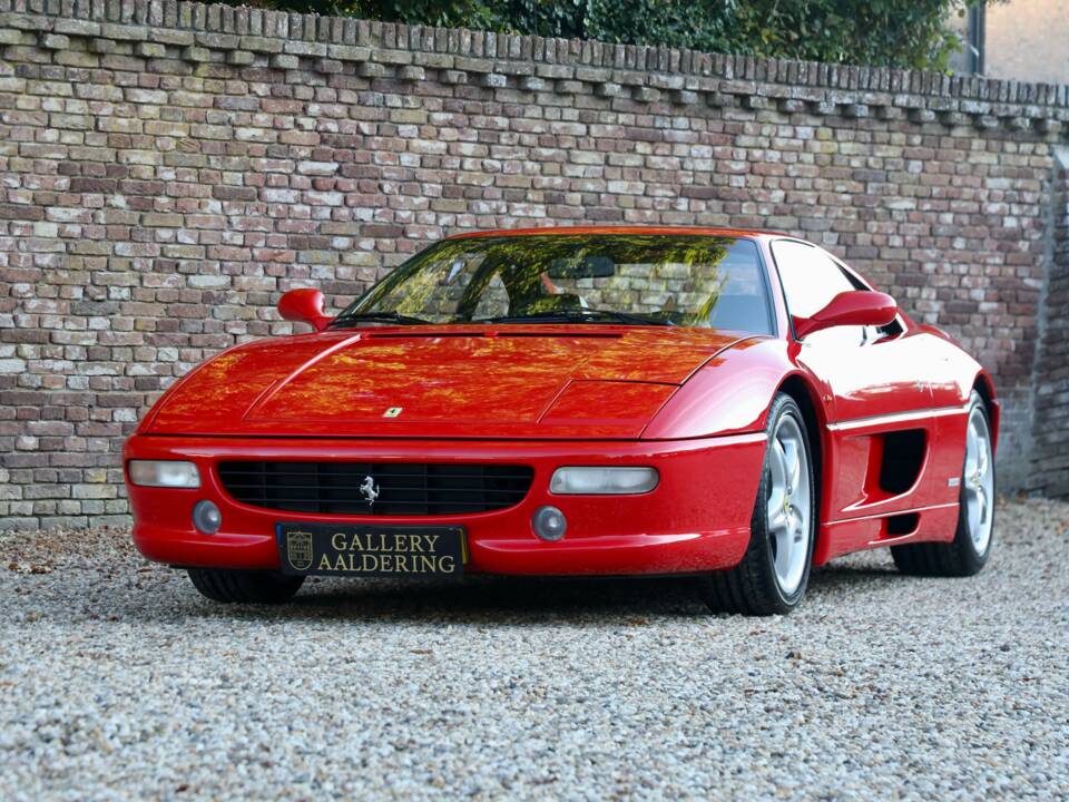 Image 49/50 de Ferrari F 355 Berlinetta (1996)
