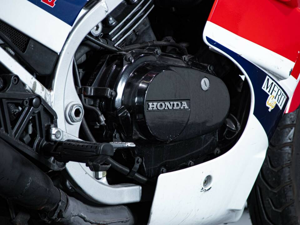 Immagine 11/50 di Honda DUMMY (1986)