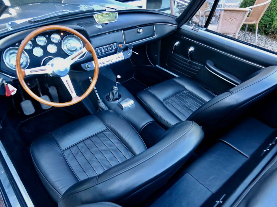 Bild 48/50 von Maserati Mistral 3700 Spyder (1965)