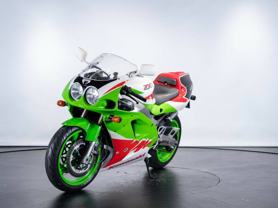 Afbeelding 2/35 van Kawasaki ZX-R 750 J/R (1993)