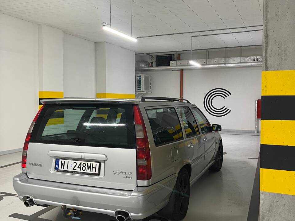 Bild 4/34 von Volvo V70 R AWD (1998)