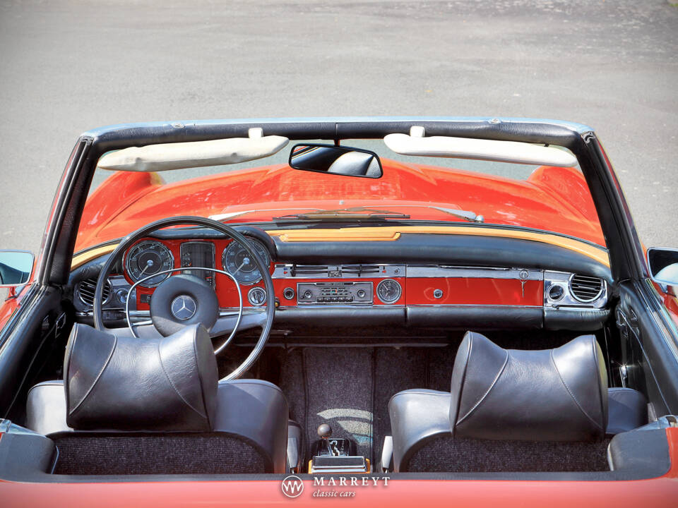 Image 48/70 of Mercedes-Benz 280 SL (1969)