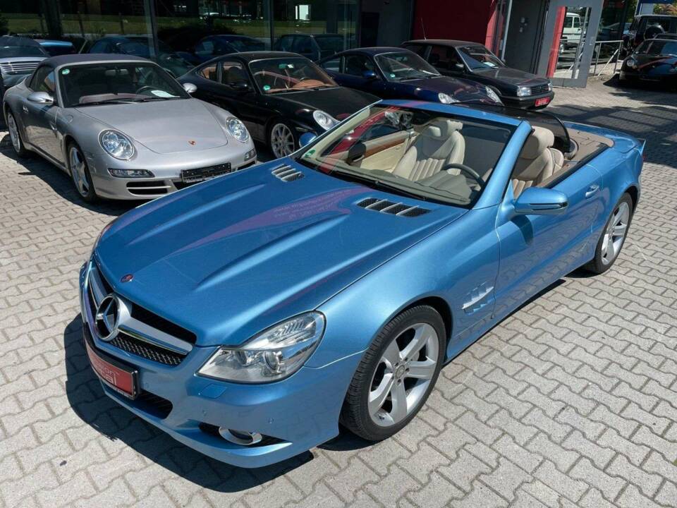 Image 3/19 of Mercedes-Benz SL 500 (2008)