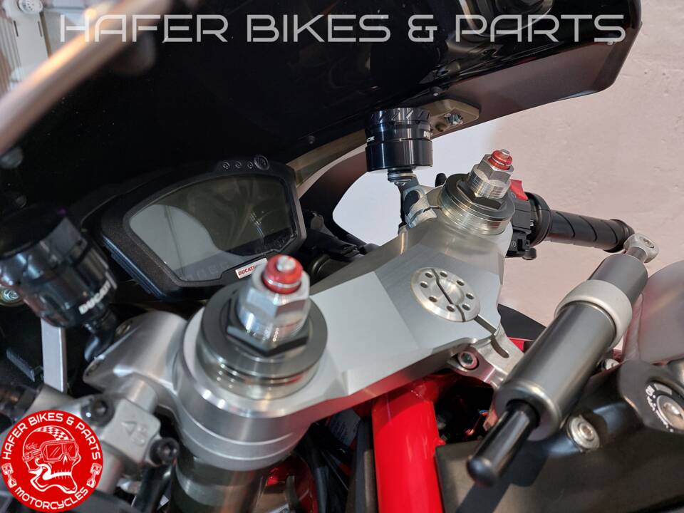 Imagen 39/55 de Ducati DUMMY (2010)