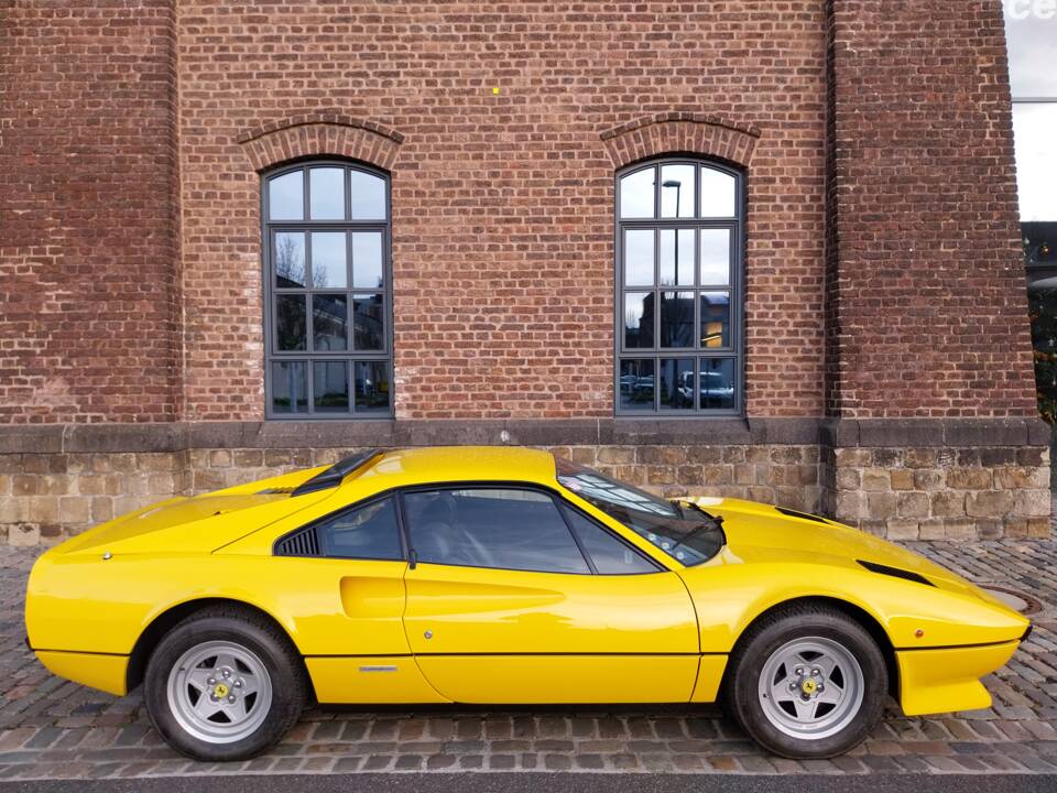 Image 11/53 of Ferrari 308 GTB (1979)