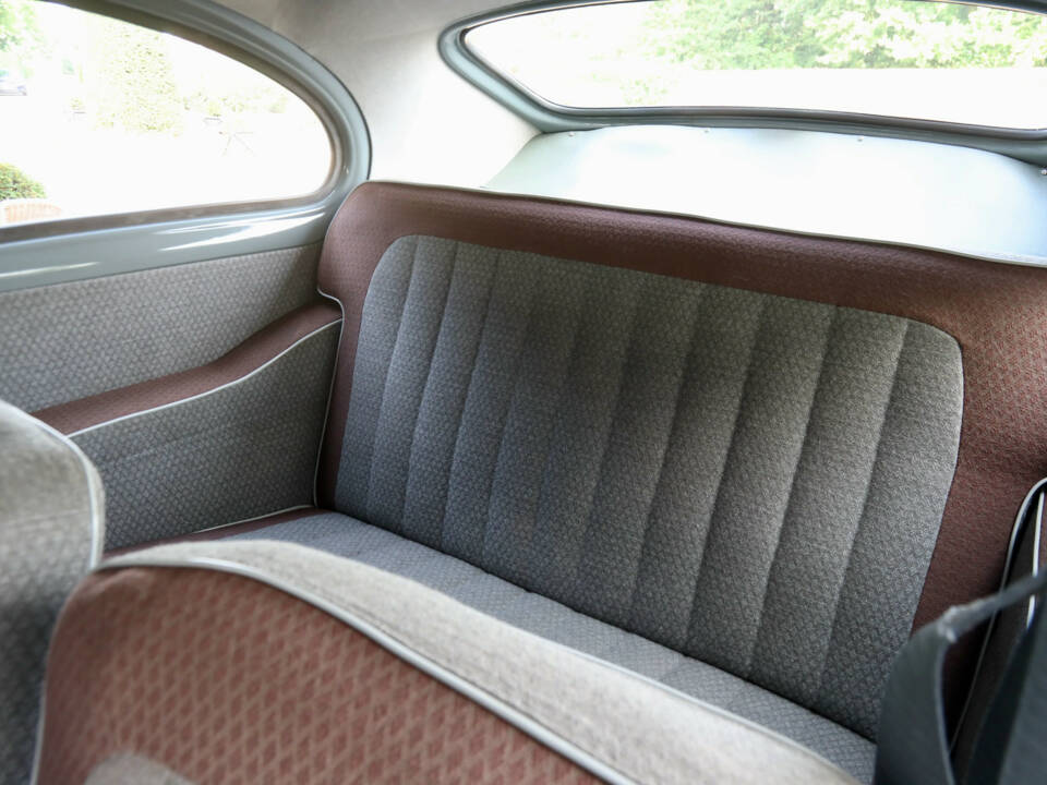 Bild 44/50 von Volvo PV 444 (1955)