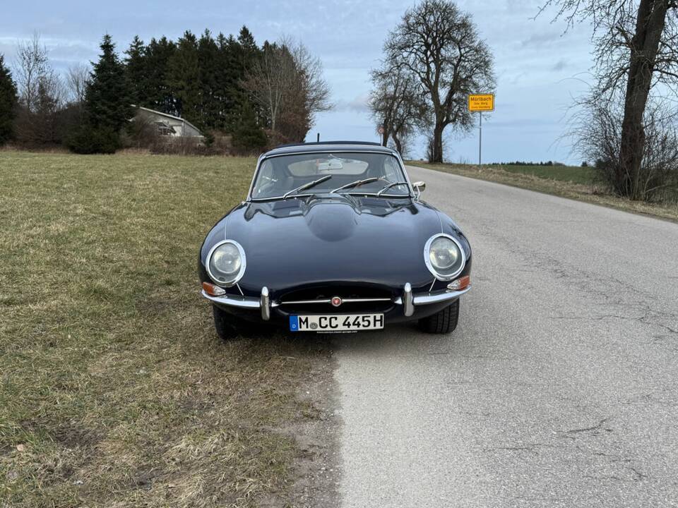 Bild 3/8 von Jaguar E-Type 4.2 (1966)