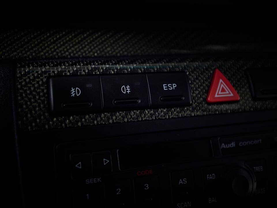 Imagen 66/100 de Audi RS4 Avant (2001)