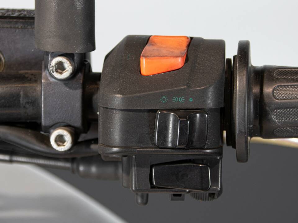 Imagen 45/50 de Aprilia Pegaso 650 (1999)