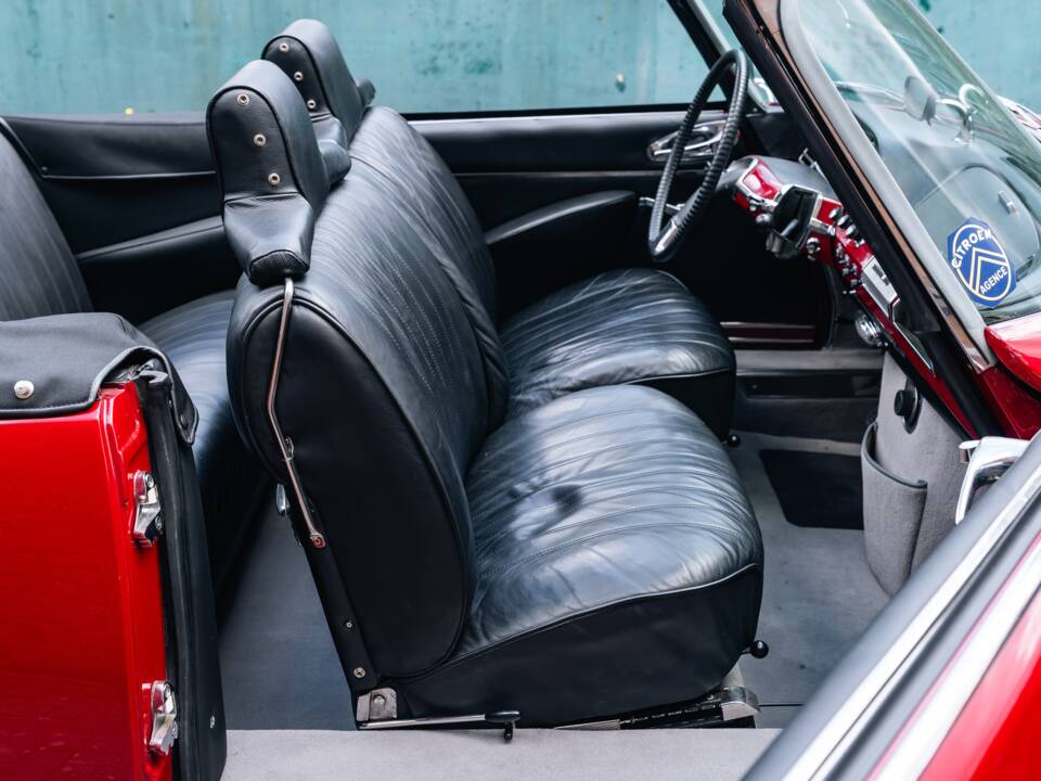 Image 26/50 de Citroën DS 21 (1969)