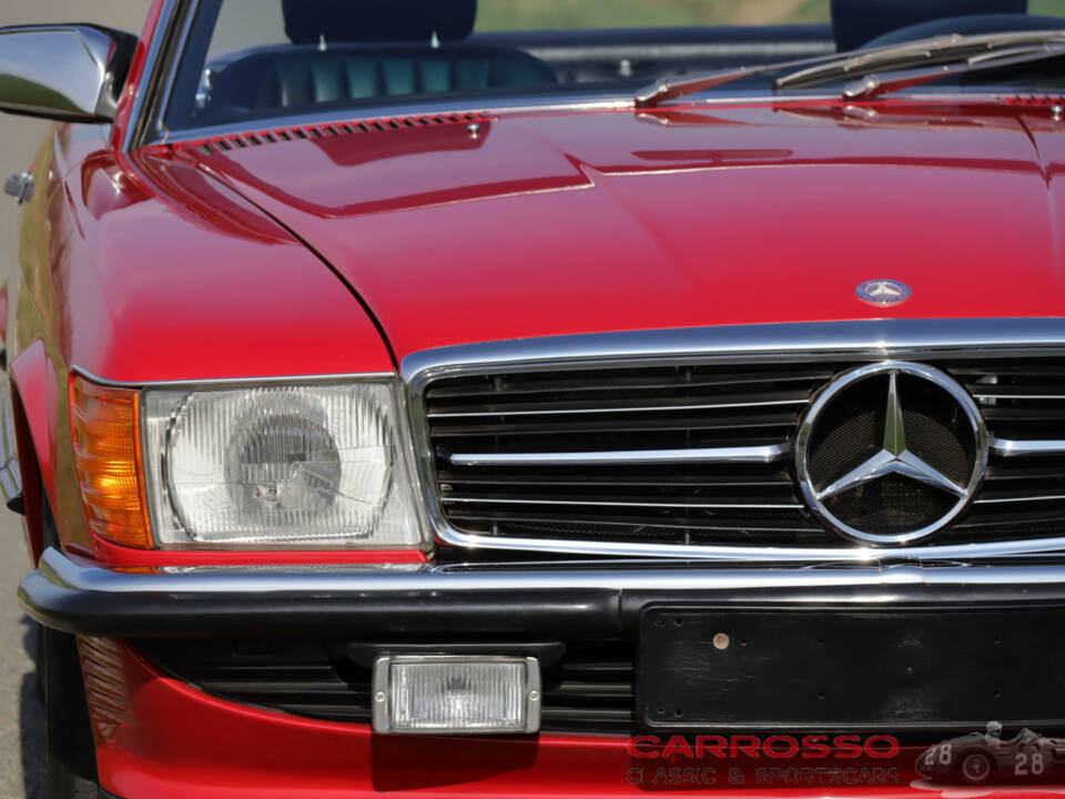 Immagine 26/41 di Mercedes-Benz 300 SL (1987)