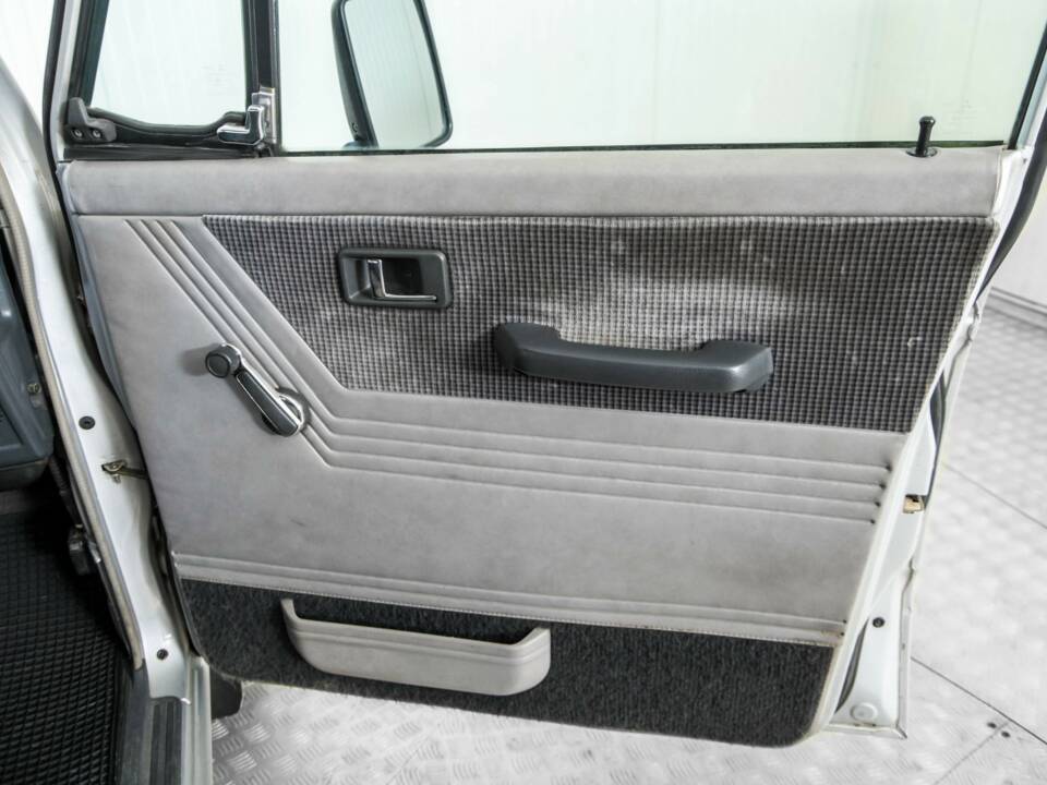 Image 35/50 of Mitsubishi Shogun TD (1987)