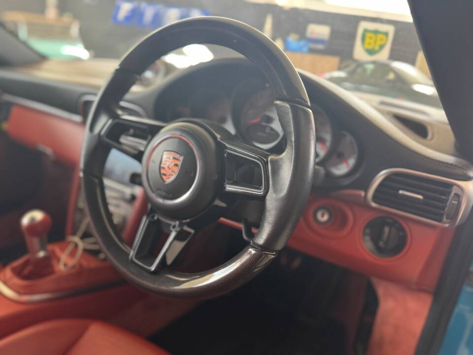 Imagen 13/18 de Porsche 911 Turbo (2007)