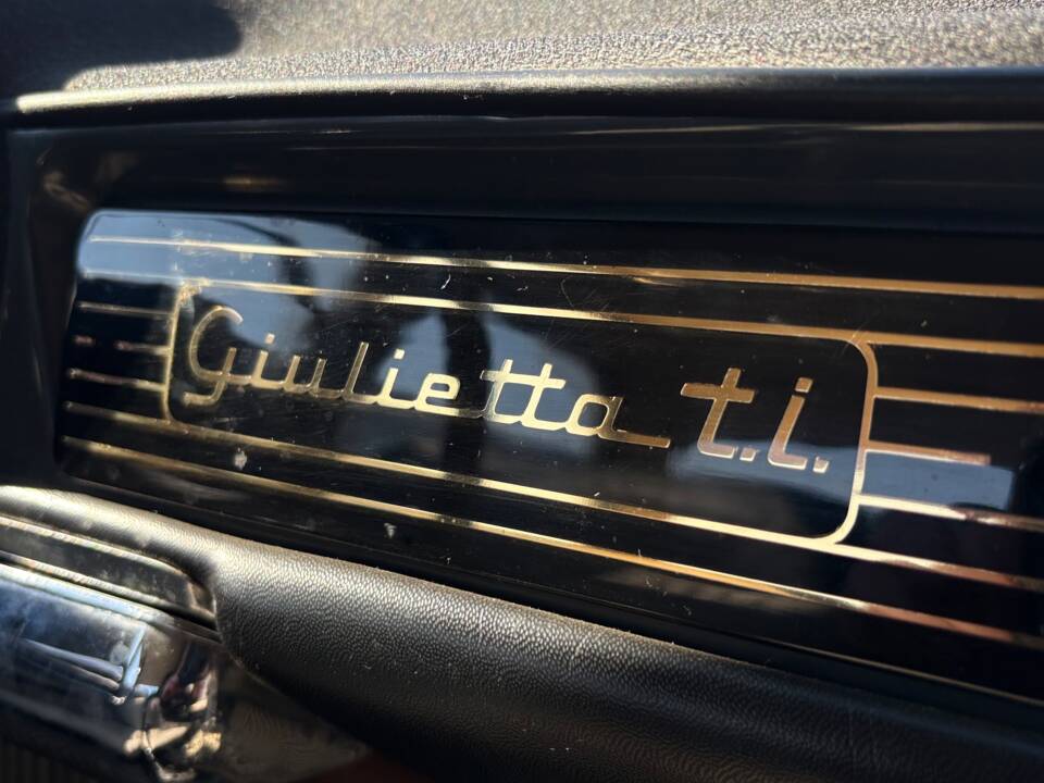 Image 11/25 of Alfa Romeo Giulietta TI (1961)