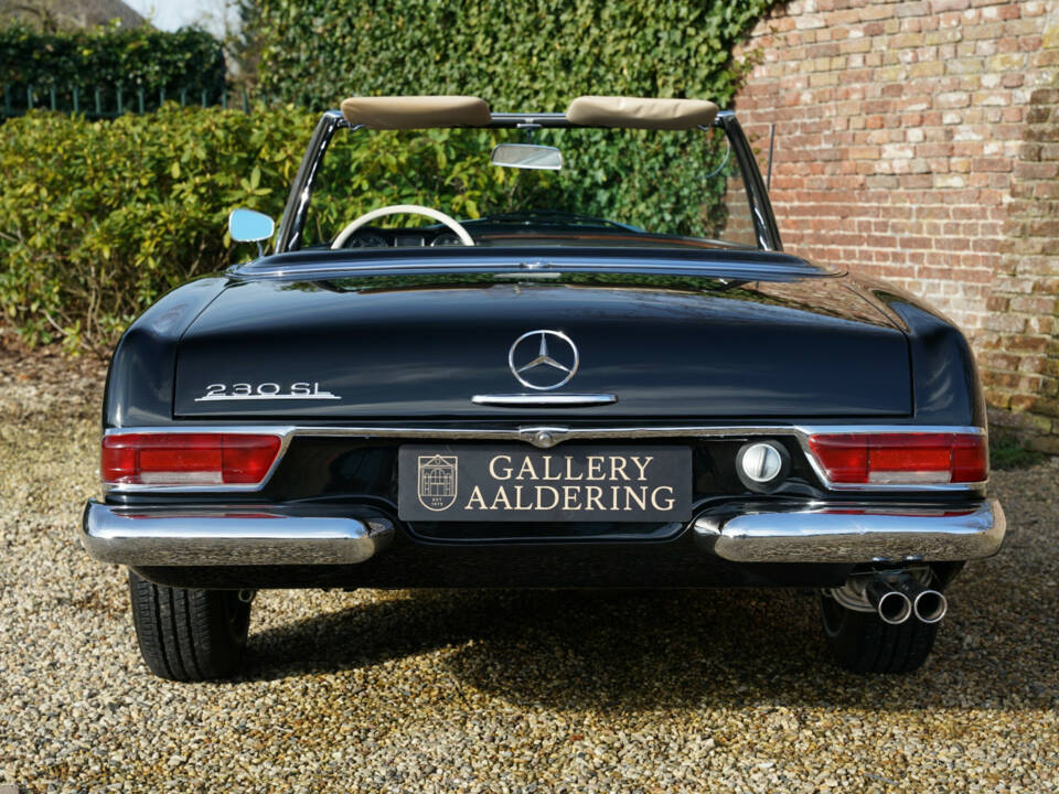 Image 39/50 de Mercedes-Benz 230 SL (1966)