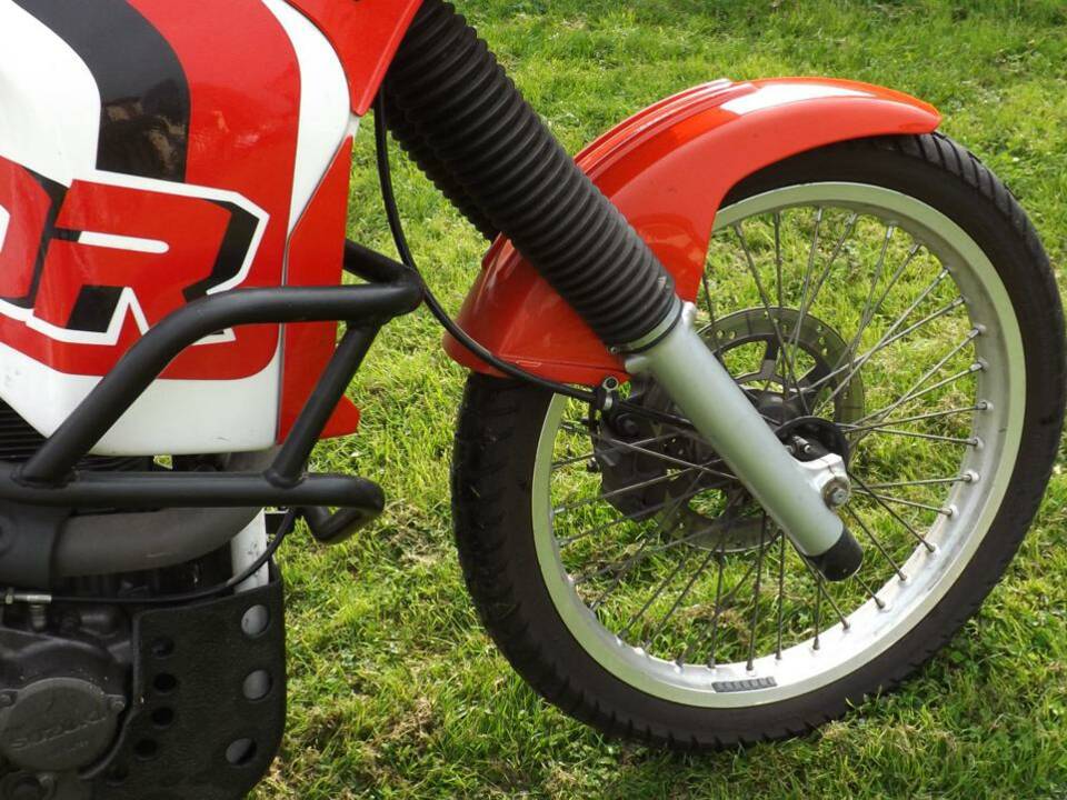 Afbeelding 25/34 van Suzuki DR 800S Big (1990)