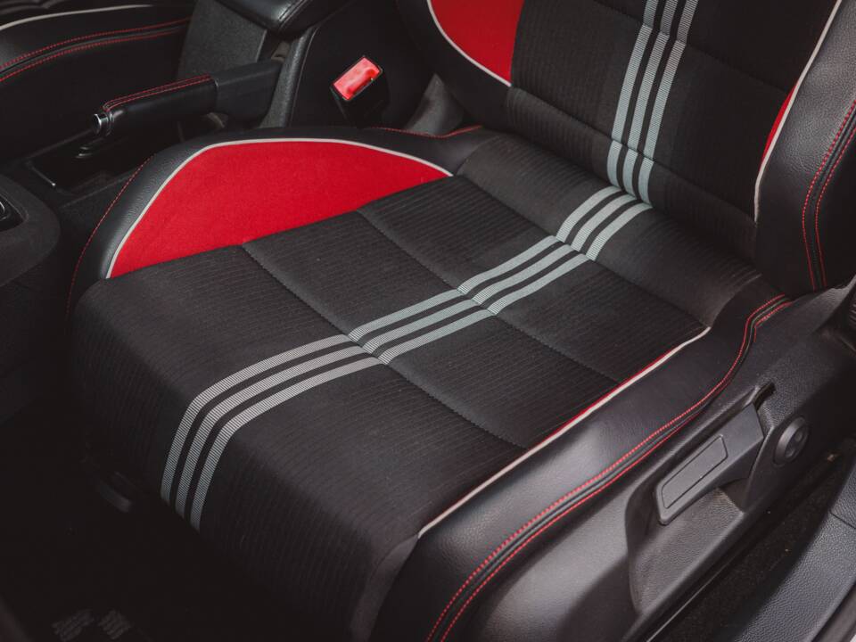 Imagen 16/42 de Volkswagen Golf VI GTI (2011)