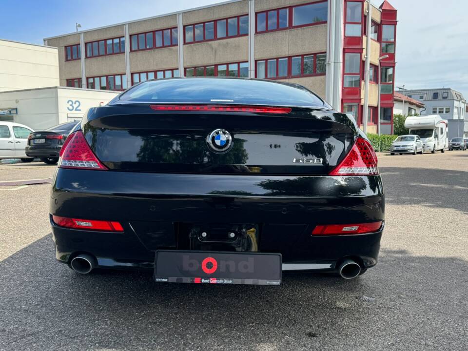 Bild 16/99 von BMW 650i (2007)