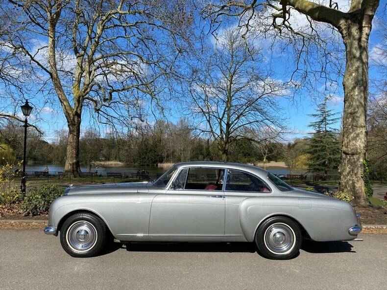 Image 20/50 of Bentley S 2 Continental (1960)