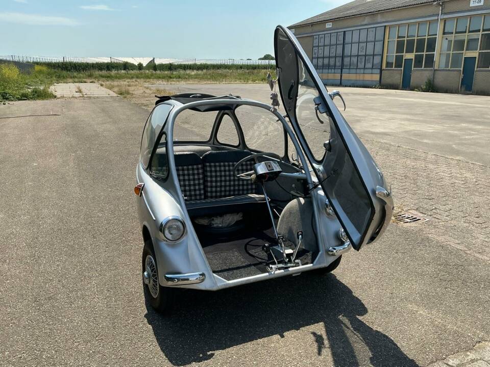 Image 12/17 of Heinkel Kabine T 153 (1961)