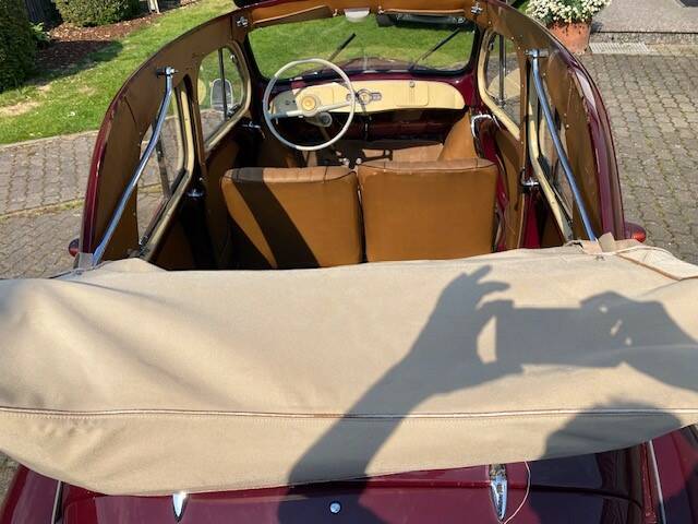 Bild 3/4 von Renault 4 CV Décapotable (1951)
