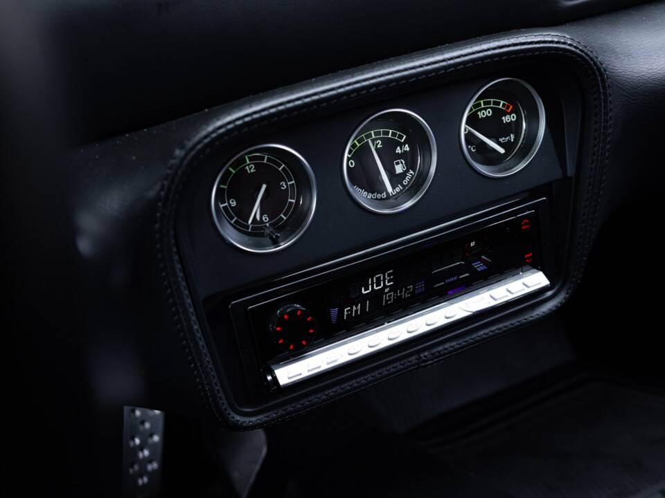 Image 11/36 de Ferrari F 355 Berlinetta (1995)